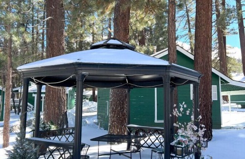 Big Bear Lake Cabin | Secluded, Quiet 2bd Suite w/Tub - Bear Manor #16