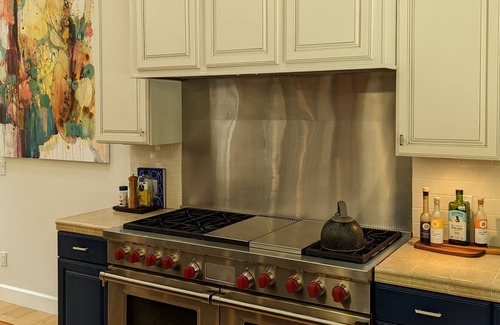 Forestville House | Secluded redwood retreat close to wineries, restaurants, and outdoor recreation.