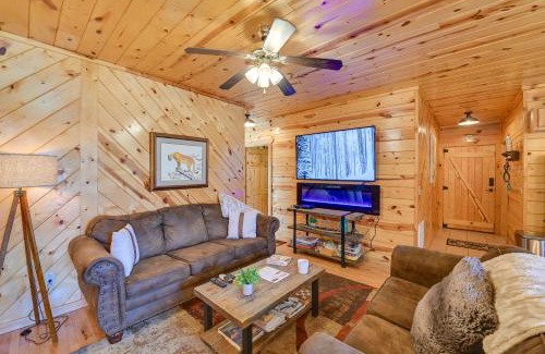 Beattyville House | Secluded Retreat BBQ, Lawn Games, and Fire Pit!