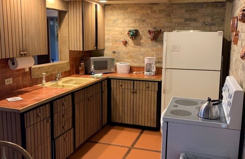 Arsenal Apartment | Secluded Retreat Near Riverwalk