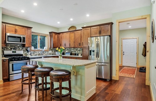 Diamond Point House | Secluded retreat. Great for families. Walk to Trout lake. High Speed Internet.