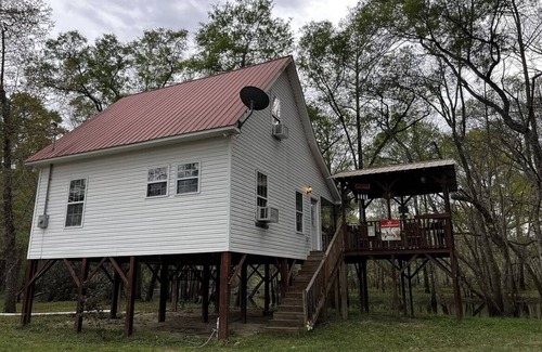 Norristown Cabin | Secluded Riverfront Cabin