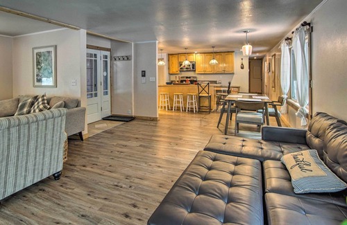 Easton Cabin | Secluded Riverfront Cabin Rental in Easton!