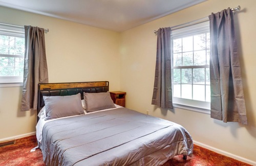 Rochelle House | Secluded Rochelle Home w/ Porch & Mountain Views!