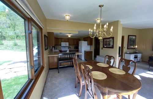 Coon Valley House | Secluded, Romantic, Family Friendly and Cozy, Last House in the Valley.