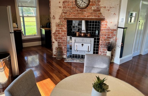 Stirling Estate Cottage | Secluded rural retreat in Southwest WA, 5-minute drive to the beach.