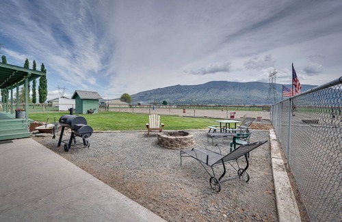 Dairy House | Secluded Southern Oregon Vacation Rental Getaway!