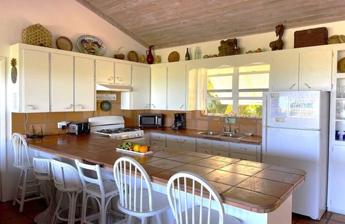 Spanish Wells Villa | Secluded, Spacious Beachfront Villa w/Stunning Views throughout, Kayaks & SUP