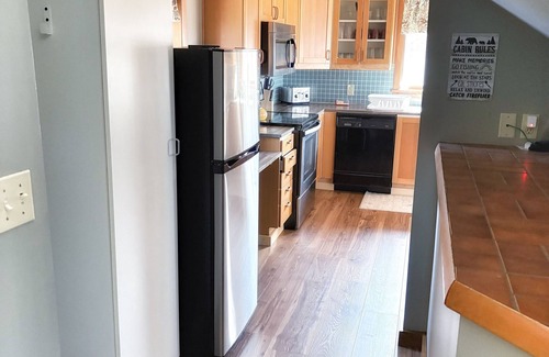 James Creek Cabin | Secluded/Spacious Cabin with 5 BR, 5 min to resort "New Kitchen coming 2026!"