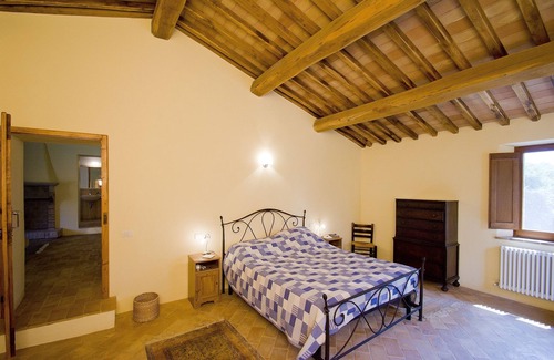 Montone Other | Secluded, spacious villa with Infinity pool and stunning views.n