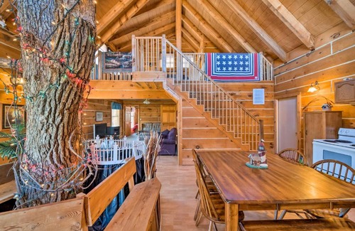 Bellevue House | Secluded Spragueville Cabin by ATV Trails and River!