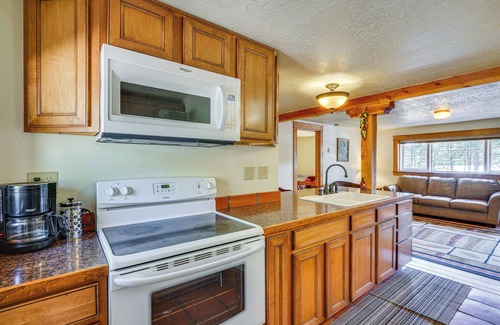 Weston Cabin | Secluded Stonewall Cabin w/Mountain View!