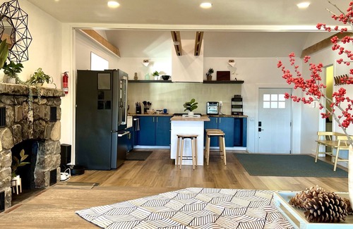 Greenwood Lake House | Secluded Stunning Lake View Villa w Heated Pool, Fenced Yard & Hot Tub