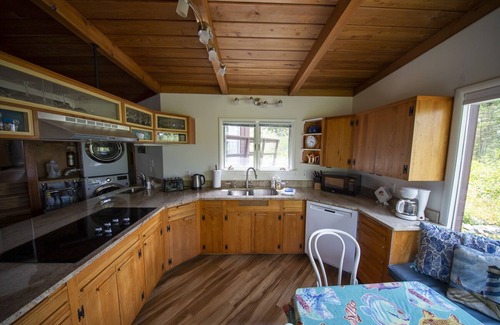 Polson House | Secluded Swan Family Home on Beautiful Flathead Lake
