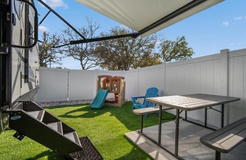 Tampa Resort | Secluded Tiny Guest House