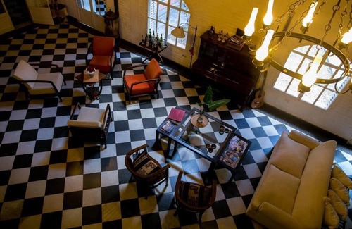 Coneta Bed & Breakfast | Secluded traditional Argentine Chateau - Near airport/center of town