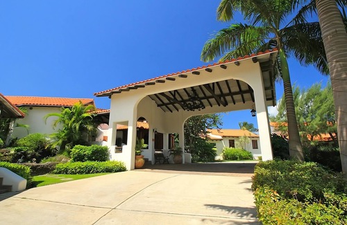 Maynards Hotel | Secluded Tropical Hotel with Shuttle to Historical Speightstown