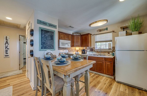 Clayton Cabin | Secluded Tuskahoma Retreat w/Deck & Views!