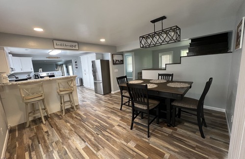 Boss Other | Secluded Upper Ozarks Farmhouse in Ozarks Mountains