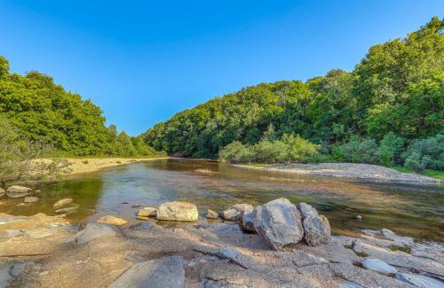 Newnata House | Secluded Vacation Rental Bordering Creek!