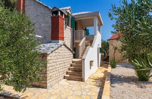 Praznica Villa | Secluded Villa Dubrava, Brač Island
