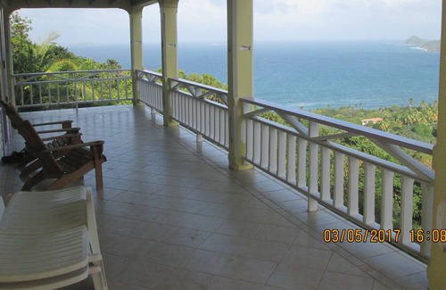 St. Patrick Villa | Secluded Villa on Scenic North Coast