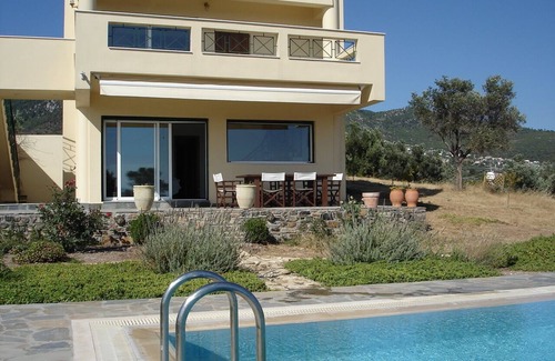Paradise Beach Villa | Secluded Villa with Private Pool on the Unspoilt Island of Evia