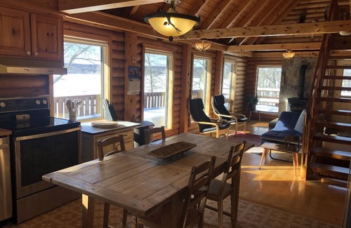 Springfield Cabin | Secluded Washademoak lakefront cove log cabin