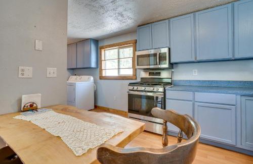 Tonasket Apartment | Secluded Washington Cabin Near Hikes and Lakes!