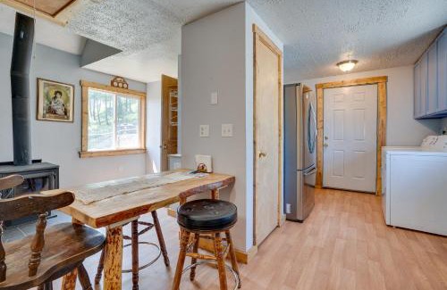 Tonasket Apartment | Secluded Washington Cabin Near Hikes and Lakes!