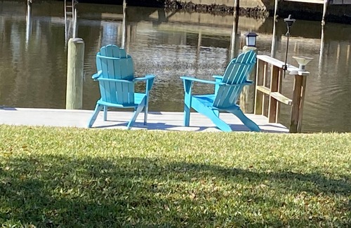 Dixie Shores Condo | Secluded Waterfront Condo with private dock