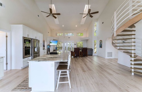Magnolia Bluffs House | Secluded Waterfront Bay Home!