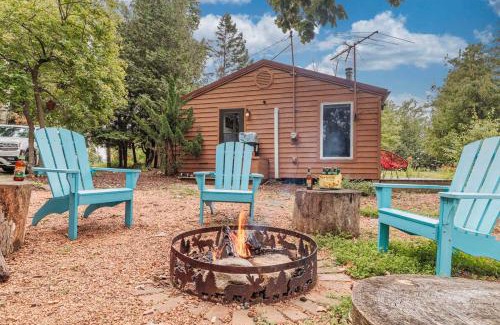 Little Sturgeon House | Secluded Waterfront Cottage with Kayaks and Fire Pit