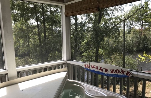 Freeport House | Secluded Waterfront with deep water dock, trailer parking, and public boat ramp
