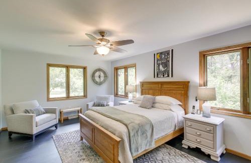 Pine River House | Secluded Wautoma Home with Fire Pit!