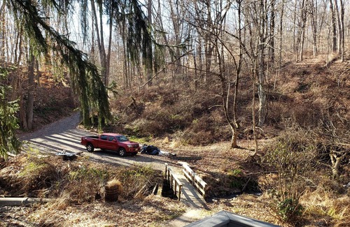 High Bridge House | Secluded Wooded Oasis 1 Hour from NYC/Philly