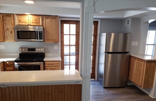High Bridge House | Secluded Wooded Oasis 1 Hour from NYC/Philly