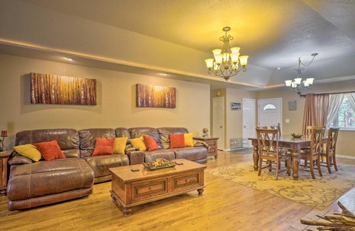 Woodland Park House | Secluded Woodland Park Home - Hike and Bike!