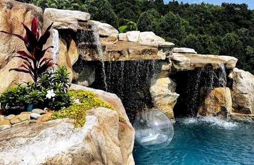 Taylorsville Villa | Seclusion in the Brushy Mountains Resort Style SPECTACULAR POOL