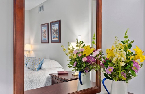 North East Hotel | Second Conference Standard Suite Bay View