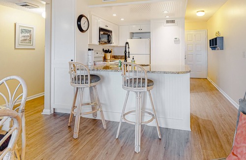 Edisto Island Condo | Second-Floor Condo w/Private Covered Balcony, Views, Free WiFi, and Shared Pool