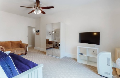 Provincetown Condo | Second Floor Condo with Ocean View, High-Speed WiFi, & Rooftop Deck!