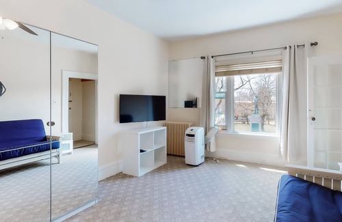 Provincetown Condo | Second Floor Condo with Ocean View, High-Speed WiFi, & Rooftop Deck!