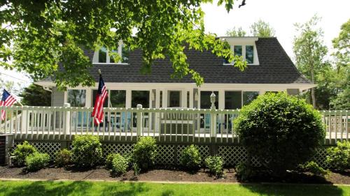 West Cape May Apartment | Second Floor Condo - Pool - 4 Bedrooms