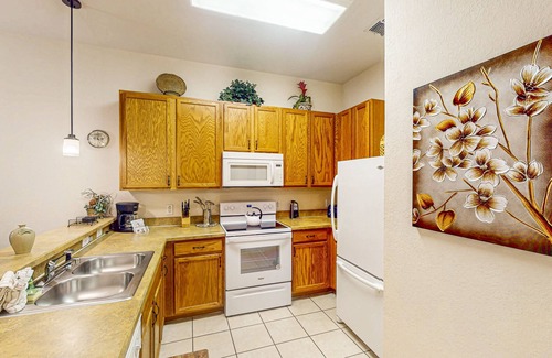 Bahama Bay Condo | Second floor condo w/balcony, basketball court, gym, tennis court, sauna