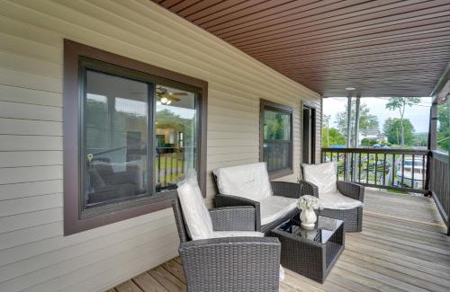 Harveys Lake Apartment | Second-Floor Harveys Lake Apartment with Deck!