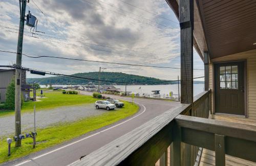 Harveys Lake Apartment | Second-Floor Harveys Lake Apartment with Deck!