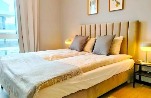 Lubawa Apartment | SECOND HOME Lubawa - 3 pokoje, 5 łóżek, Netflix i Max, parking, winda