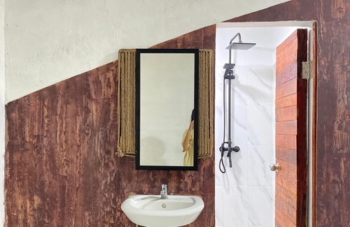 Padang House | Second Hope Lodge