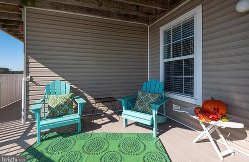 Ocean View Condo | Second story condo with beautiful and relaxing views of Indian River Bay!